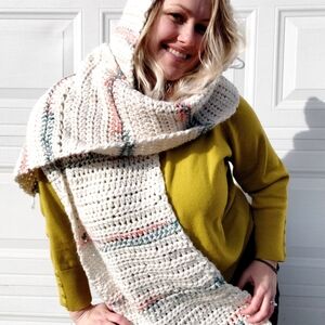 Elegant Cream and Pink Knit Scarf